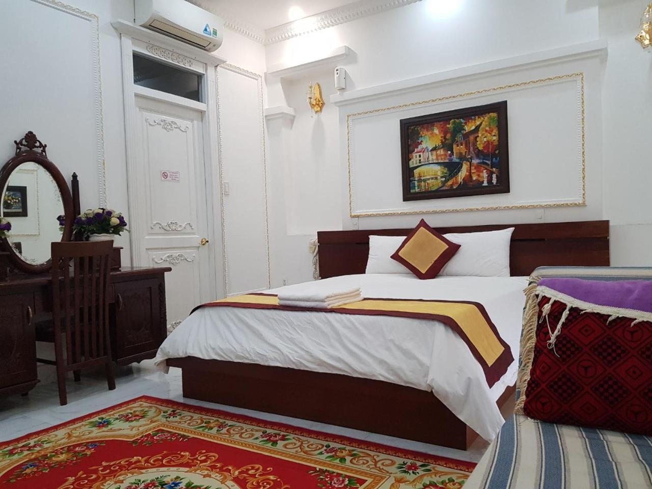 Kim Cuong - Hotel Near Tan Son Nhat Airport Ho Chi Minh-staden Exteriör bild