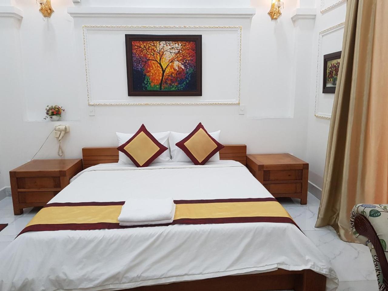 Kim Cuong - Hotel Near Tan Son Nhat Airport Ho Chi Minh-staden Exteriör bild
